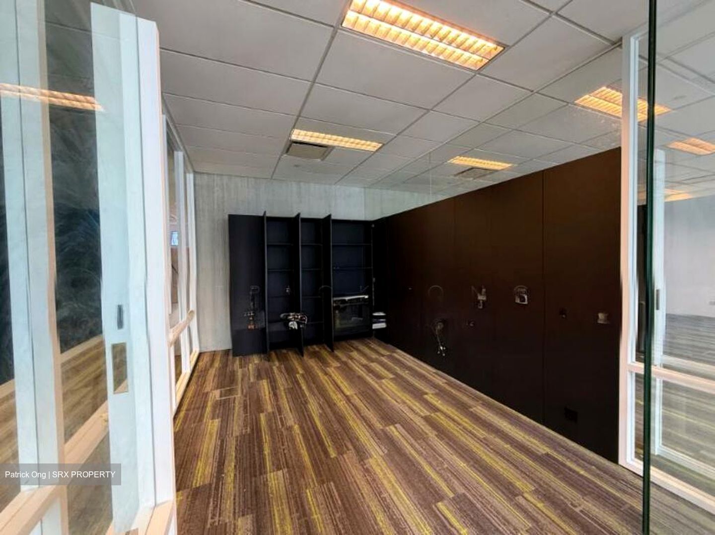 Asia Chambers (D1), Office #524423201